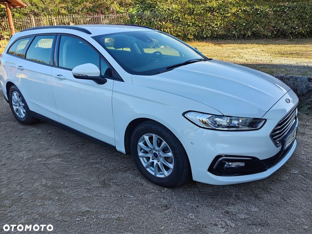 Ford Mondeo 2.0 Hybrid Trend - 4