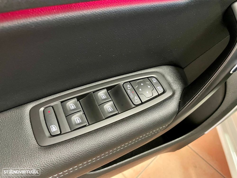 Renault Mégane ENERGY TCe 130 INTENS - 14