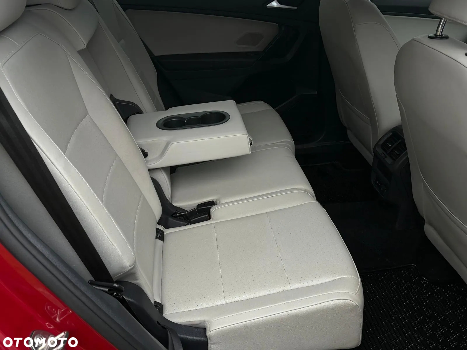 Volkswagen Tiguan Allspace 2.0 TSI 4Mot Highline DSG - 11