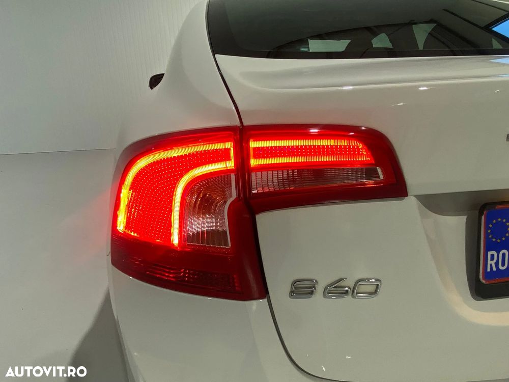 Volvo S60 D2 Kinetic - 11