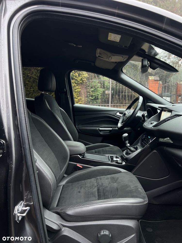 Ford Kuga 1.5 EcoBoost FWD ST-Line ASS GPF - 25