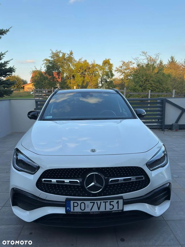 Mercedes-Benz GLA 200 AMG Line - 2