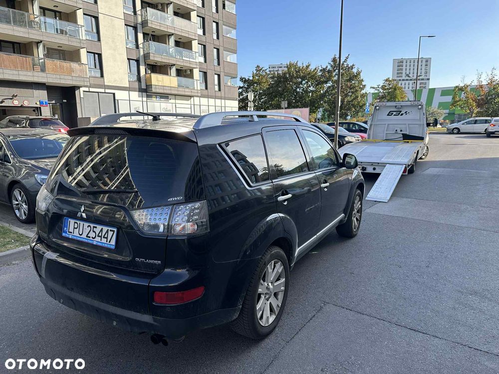 Mitsubishi Outlander 2.0 DID Intense + - 6