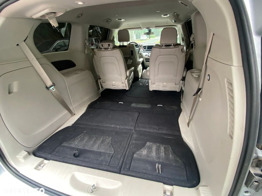 Chrysler Voyager - 15