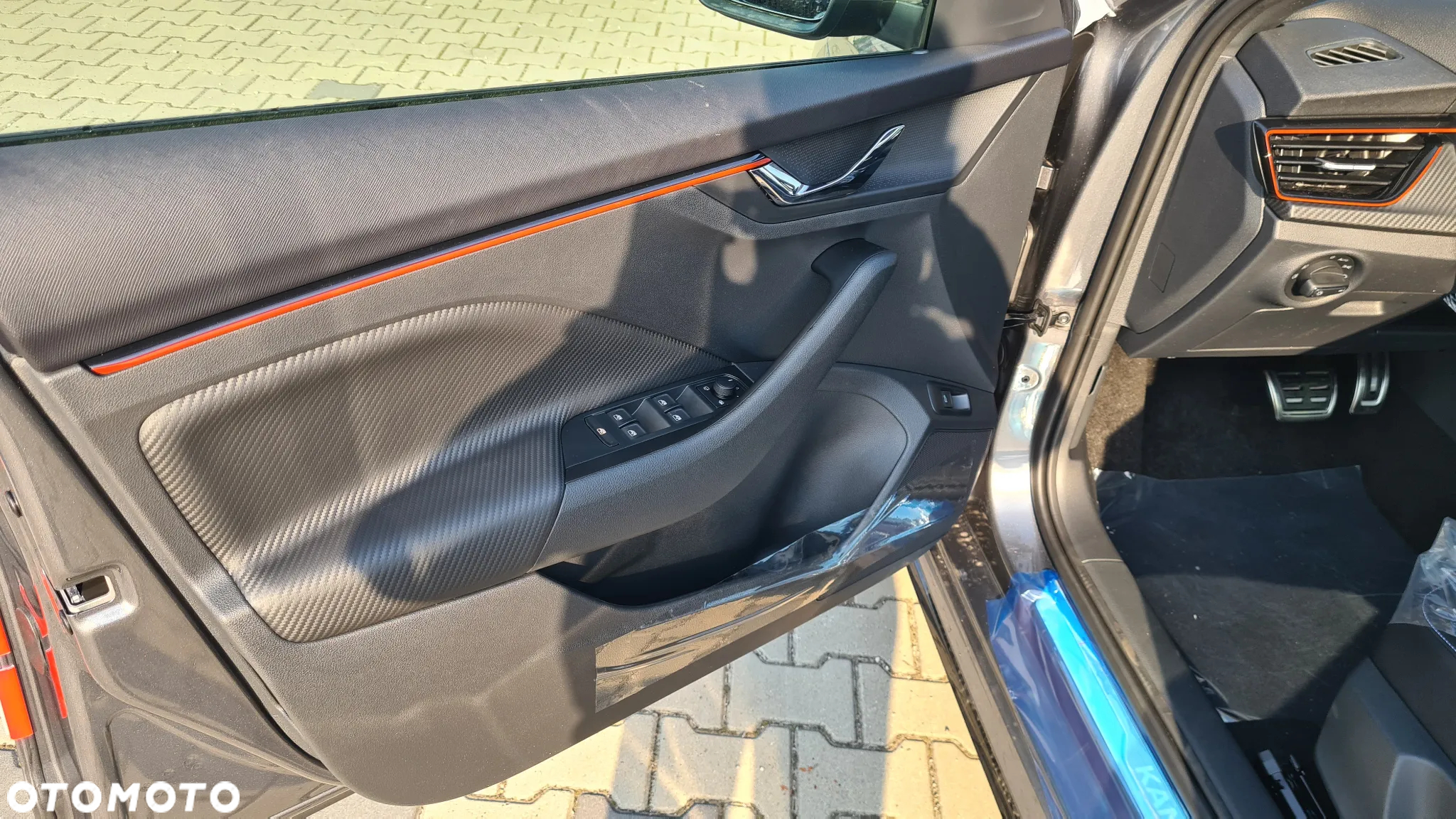Skoda Kamiq 1.0 TSI Monte Carlo - 8