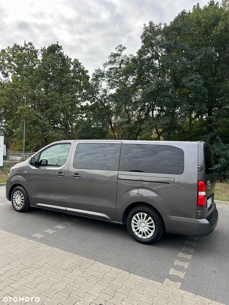 Toyota ProAce Kombi 2.0 D-4D Long 2,8t - 5