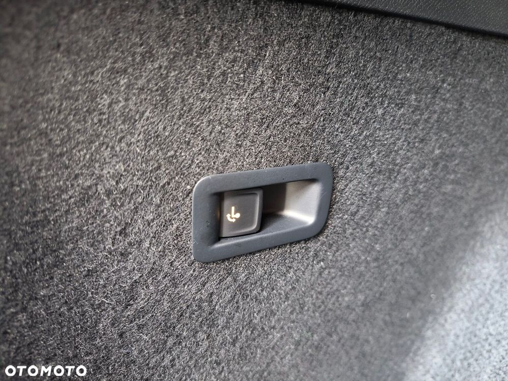 Cupra Formentor 1.4 e-Hybrid DSG - 39