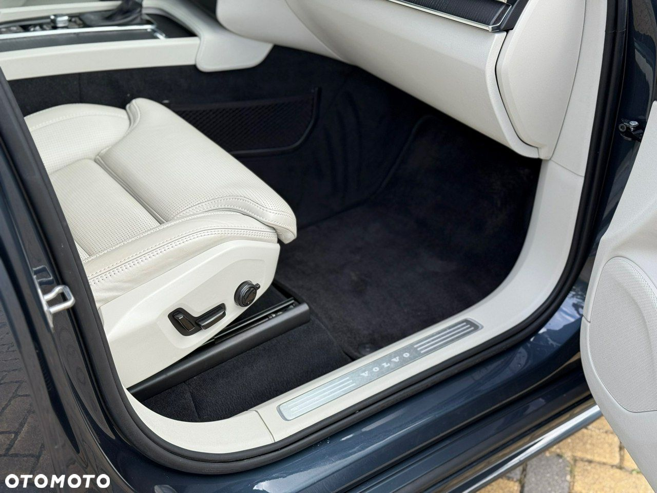 Volvo XC 90 T6 AWD Inscription 7os - 9