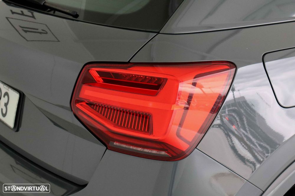 Audi Q2 1.6 TDI Design - 8