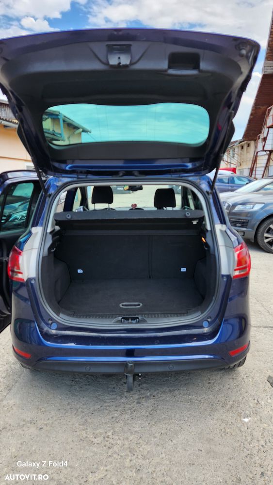 Ford B-Max - 13
