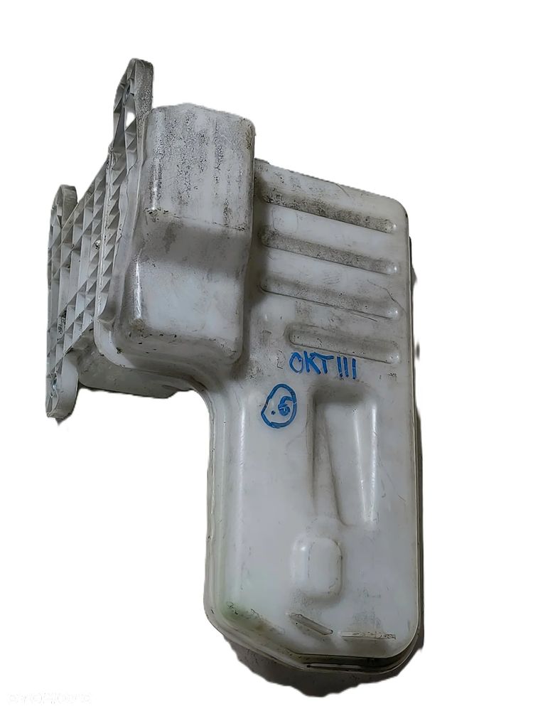 SKODA OCTAVIA III ZBIORNICZEK PŁYNU SPRYSKIWACZY POMPKA 1K6955651 5Q0955448 - 1