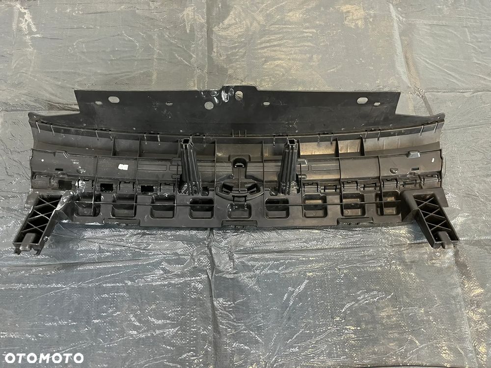 VW Caddy Wzmocnienie atrapy grill 2K7807231E - 6