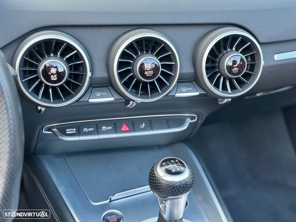 Audi TT Roadster 2.0 TFSi S-line - 32