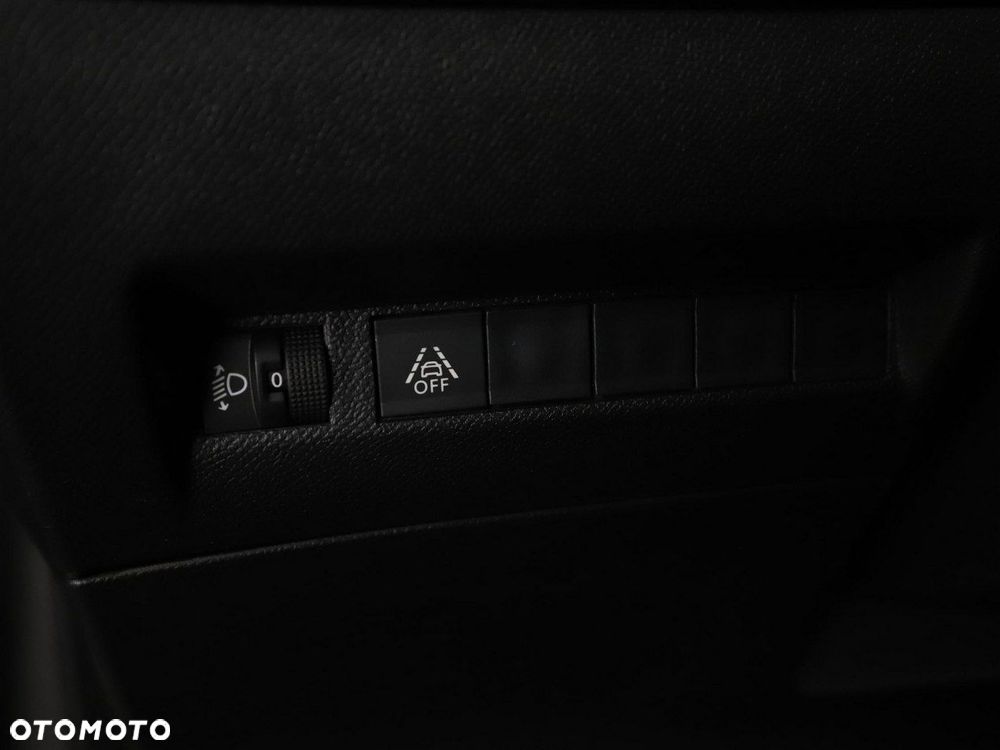 Peugeot 208 PureTech 100 Style - 35