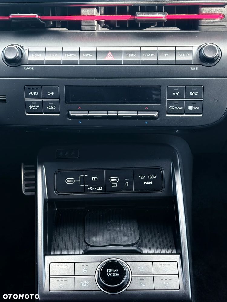 Hyundai Kona - 17