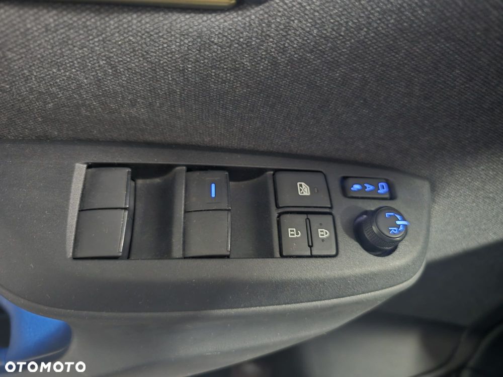 Toyota Yaris Cross - 32