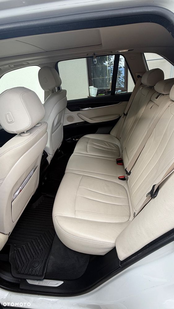 BMW X5 xDrive35i - 9