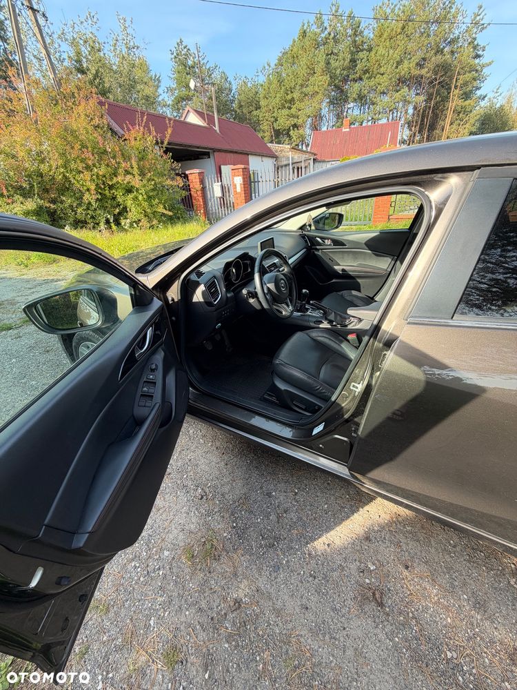 Mazda 3 - 8