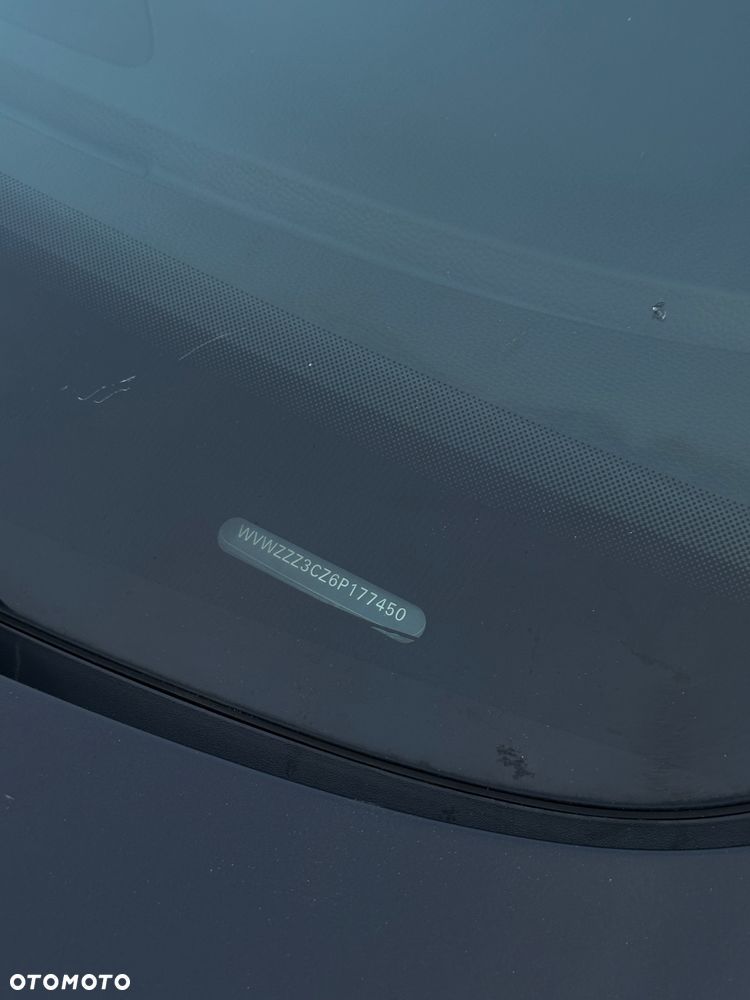 Volkswagen Passat 2.0 TDI Comfortline - 26