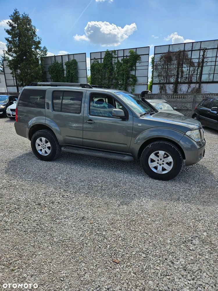 Nissan Pathfinder 2.5 D Platinum - 7