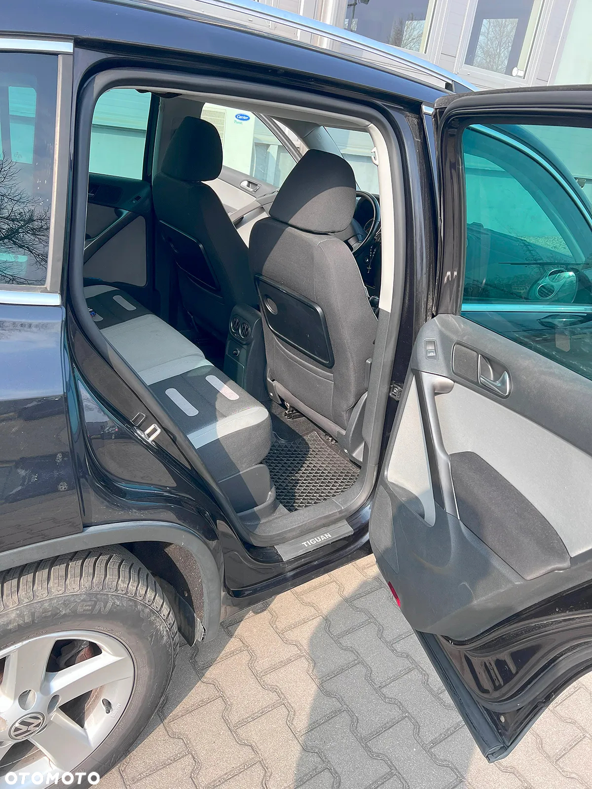 Volkswagen Tiguan 2.0 TDI 4Mot Track&Field - 9