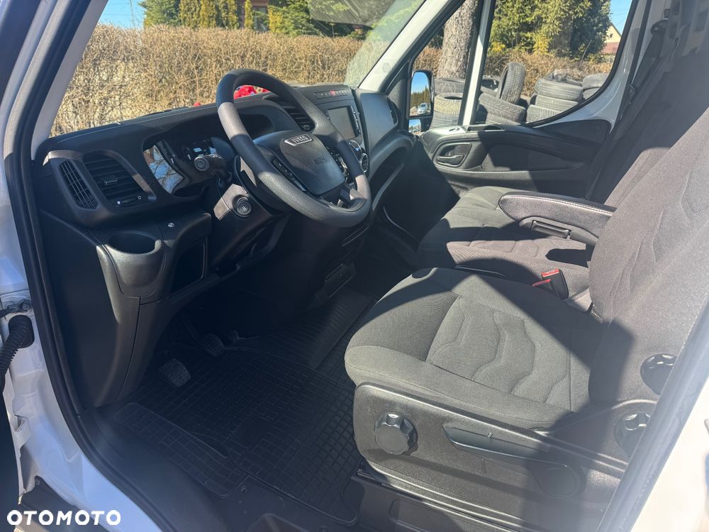 Iveco DAILY 35C17 - 11
