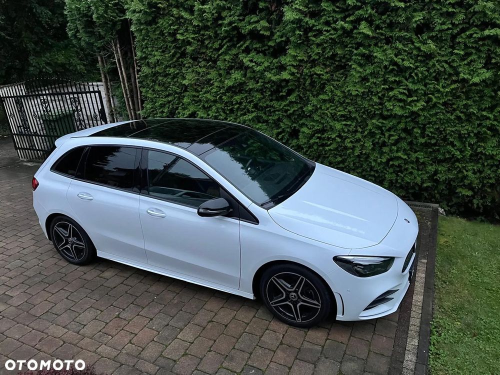 Mercedes-Benz Klasa B 220 d AMG Line 8G-DCT - 11