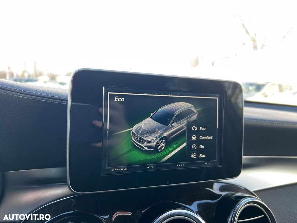 Mercedes-Benz GLC - 28