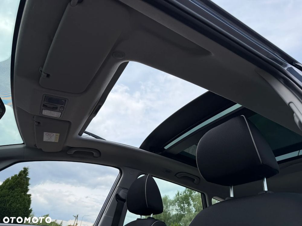 Kia Venga 1.6 CVVT Dream Team Edition - 25