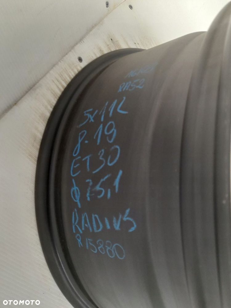Felga aluminiowa RADIUS R15880 5X112 19 ET30 - 3