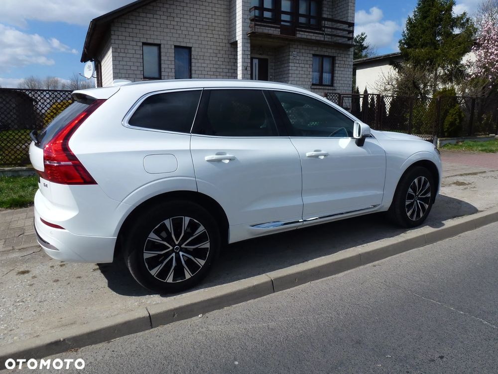 Volvo XC 60 B4 B Plus Bright - 5