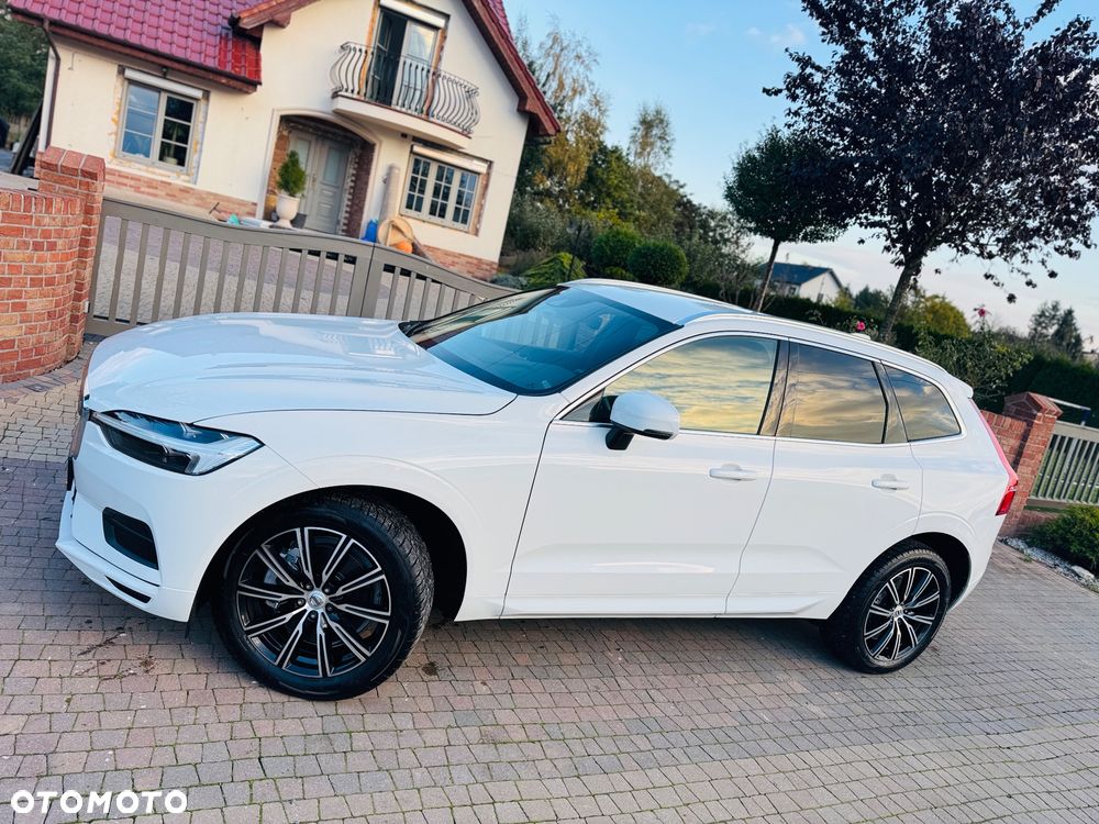 Volvo XC 60 B4 D AWD Geartronic Momentum Pro - 27