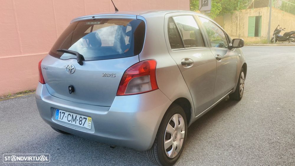 Toyota Yaris 1.0 VVT-i - 3