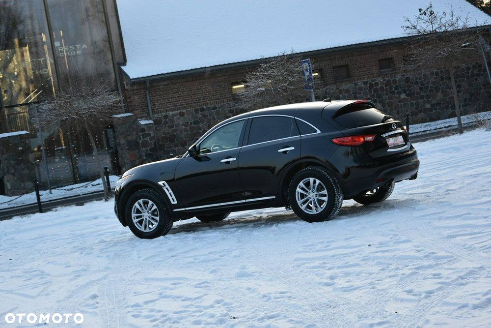 Infiniti FX - 5