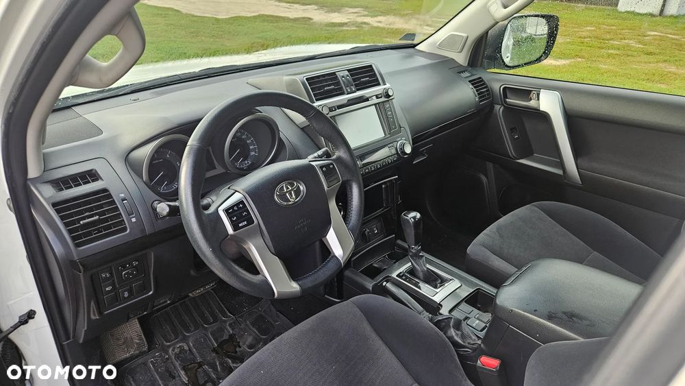 Toyota Land Cruiser - 9