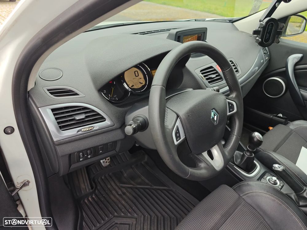 Renault Mégane Sport Tourer 1.5 dCi GT Line CO2 Champion - 22