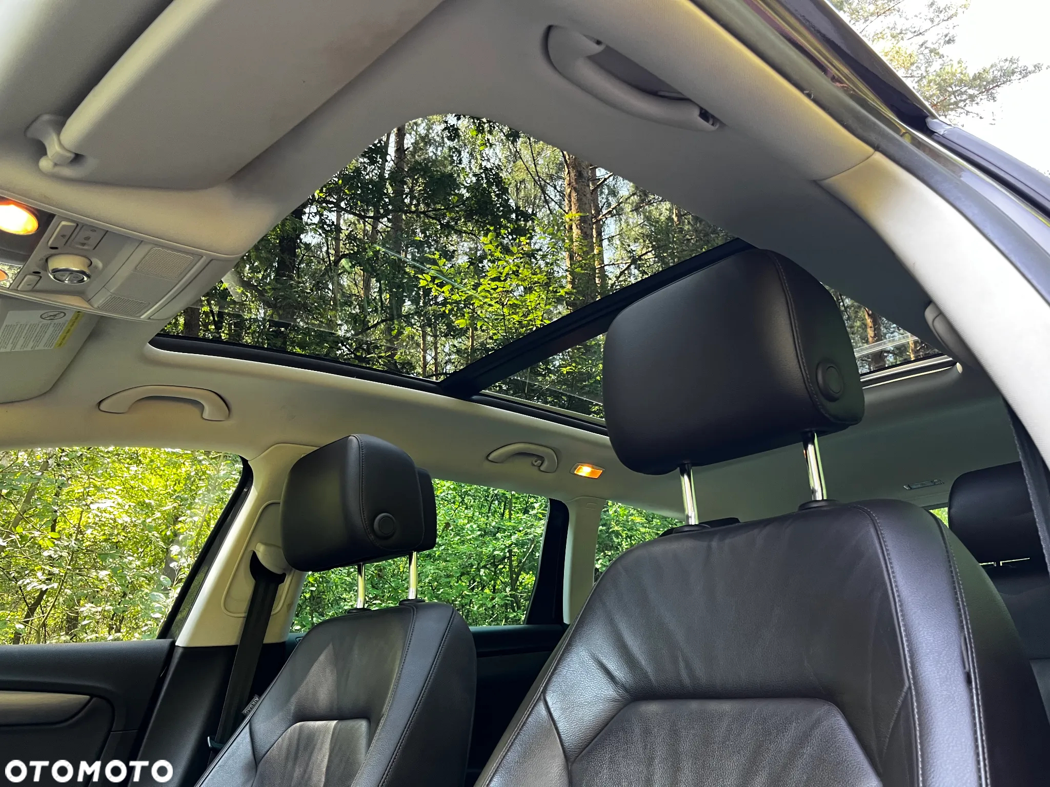 Volkswagen Passat Variant 1.6 TDI BlueMotion Technology Highline - 19