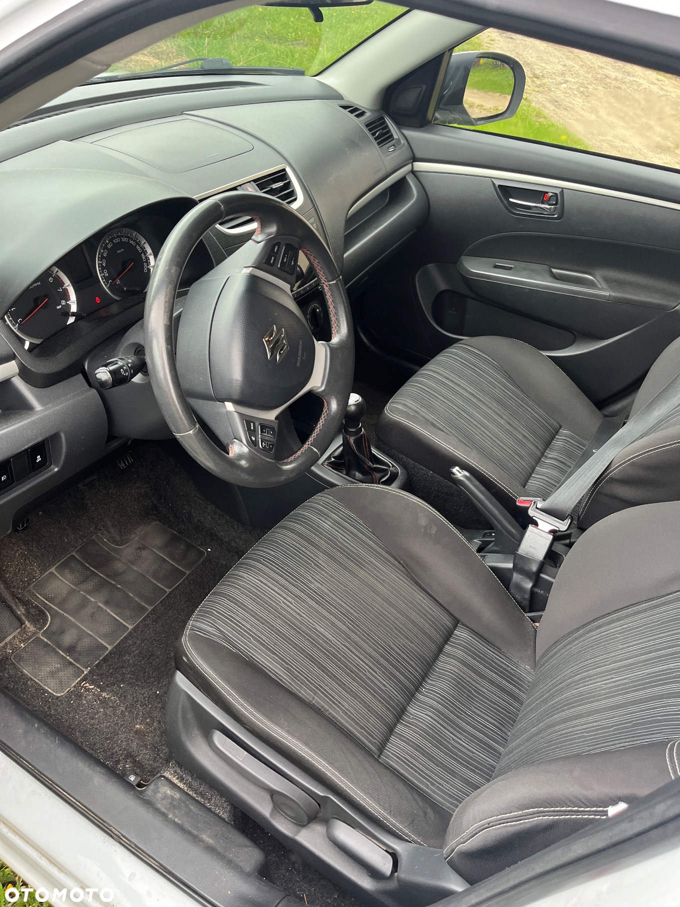 Suzuki Swift - 10