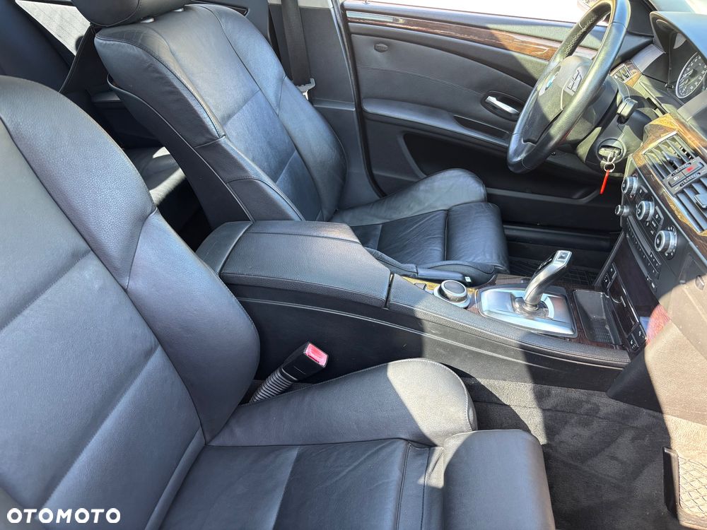 BMW Seria 5 530d Edition Exclusive - 28