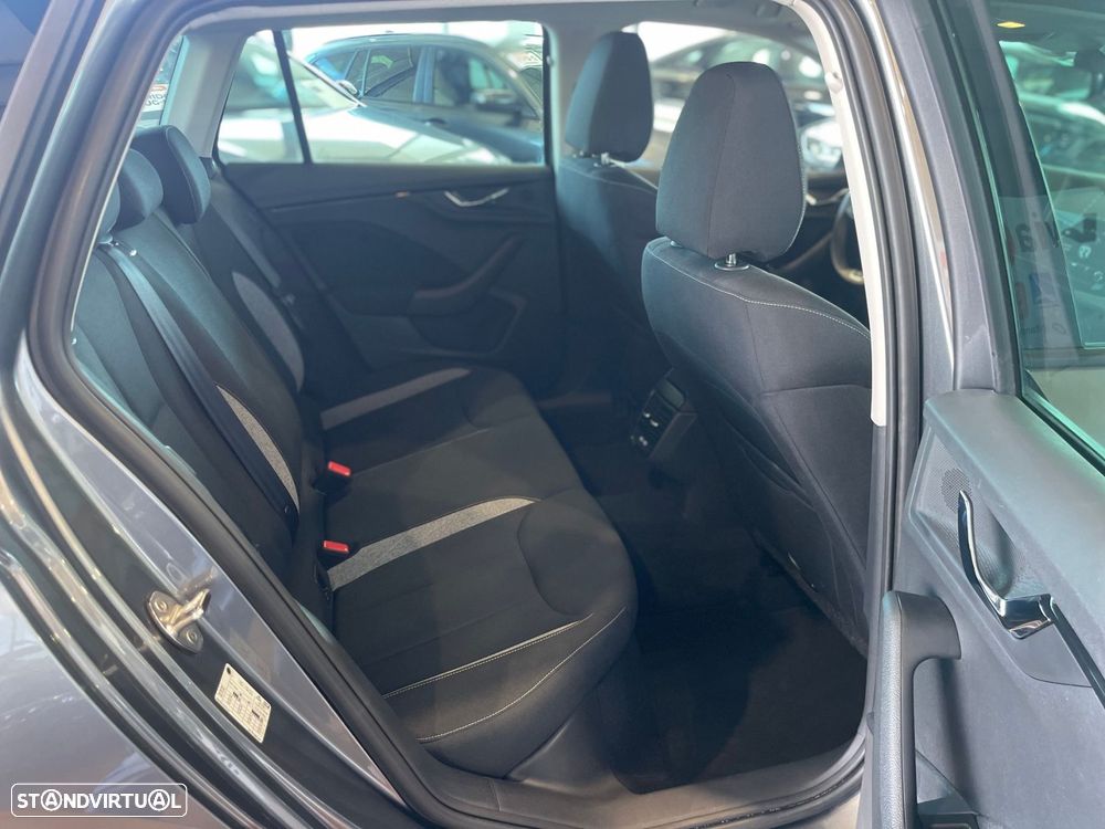 Skoda Kamiq 1.0 TSI Selection - 23