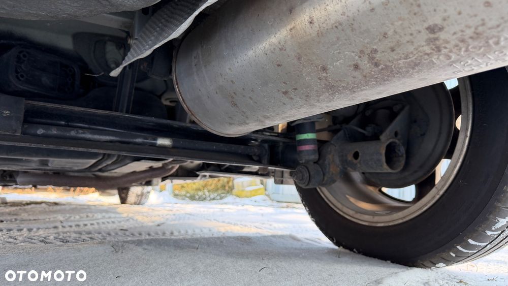 Toyota Prius 1.5 VVT-i Sol - 25