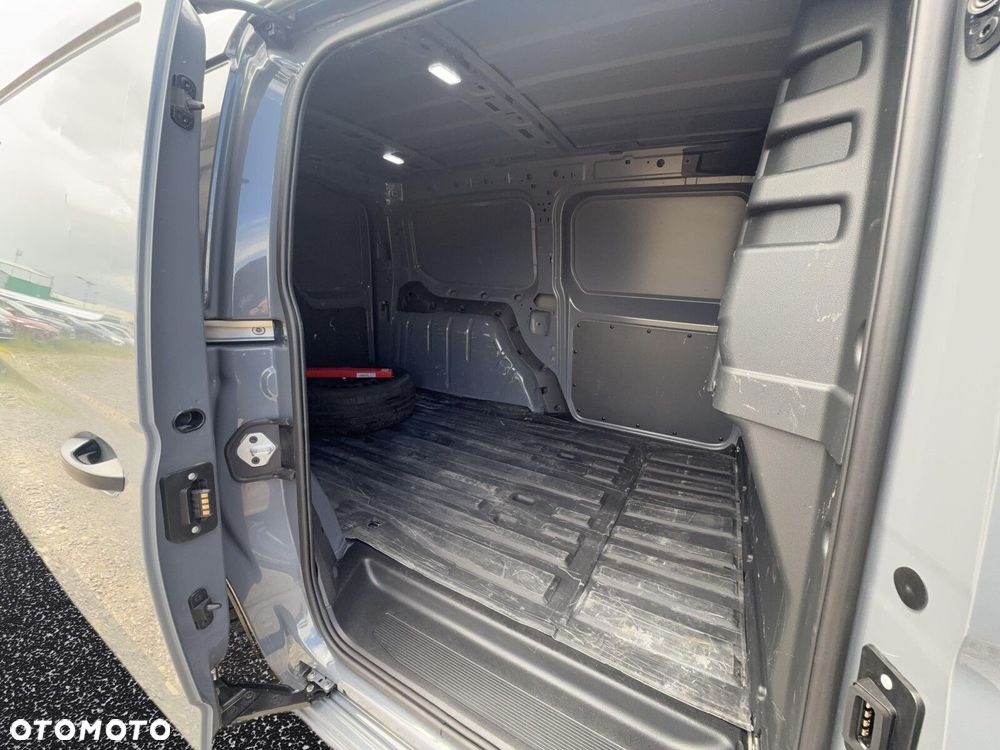 Volkswagen Caddy 2.0 TDI /102 KM Cargo MAXI - 15