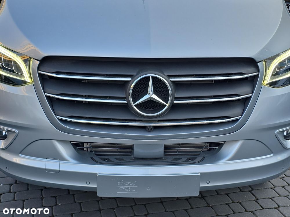 Mercedes-Benz Sprinter 319 CDI Extra Long SELECT 9G-Tronic - 22