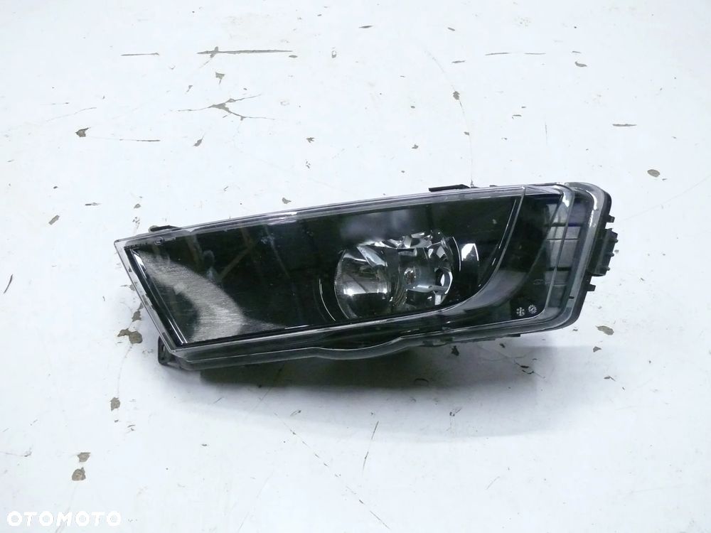 SKODA OCTAVIA III 2013-2016 HALOGEN LEWY - 1