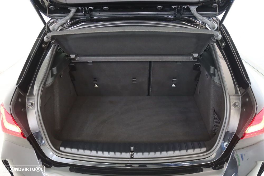 BMW 116 d Pack Desportivo M Auto - 35