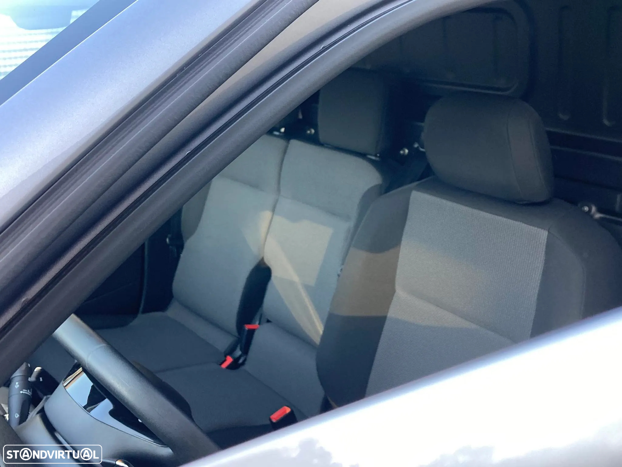 Peugeot Partner Asph. Longa 1.5 BlueHDi 130cv EAT8 (caixa automática) - 6