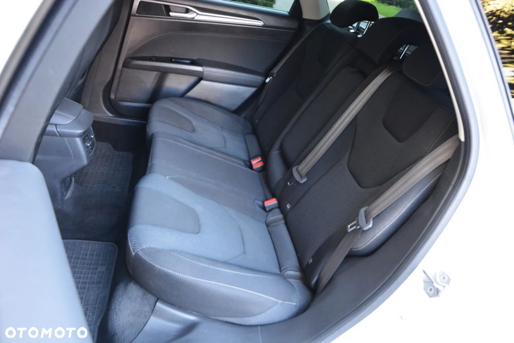 Ford Mondeo Turnier 1.5 TDCi ECOnetic Start-Stopp Business Edition - 32