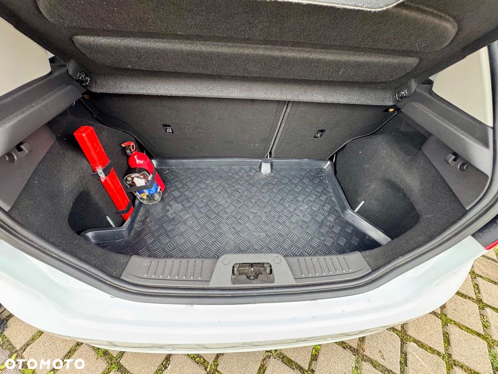 Ford Fiesta - 22