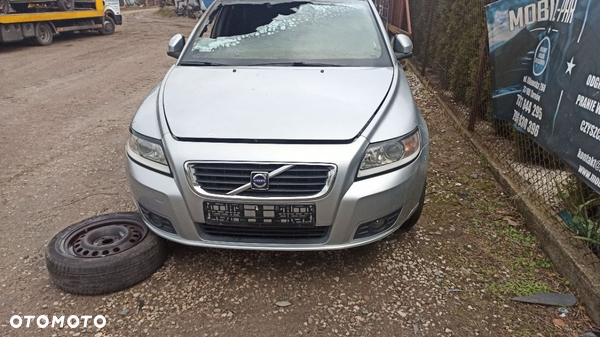 Volvo v50 07- lift cżęści blacharskie mechaniczne 2.0 D4204T  477-46