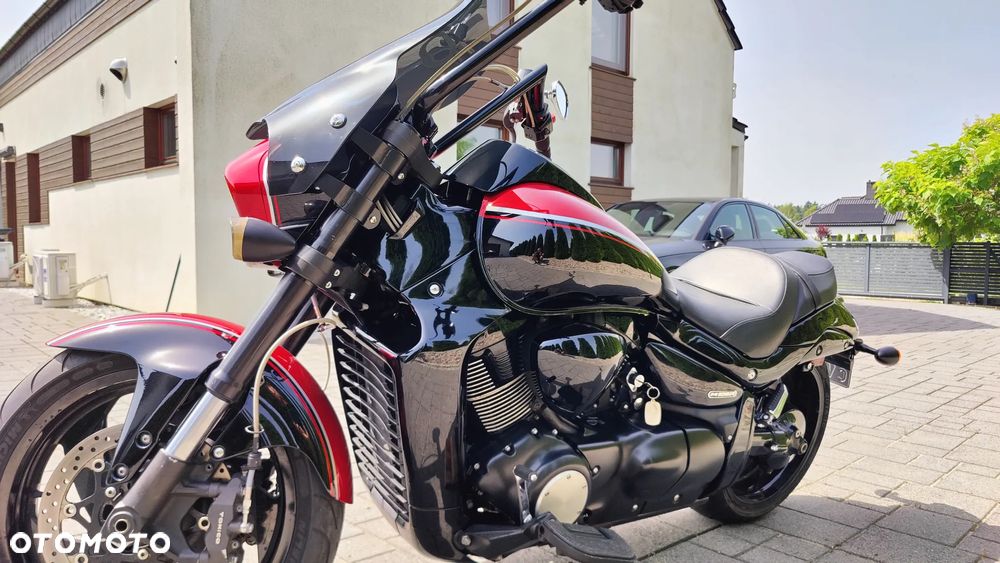Suzuki Intruder - 6